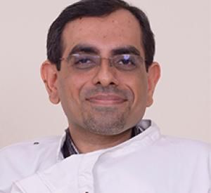 Dr. Himanshu Dadlani